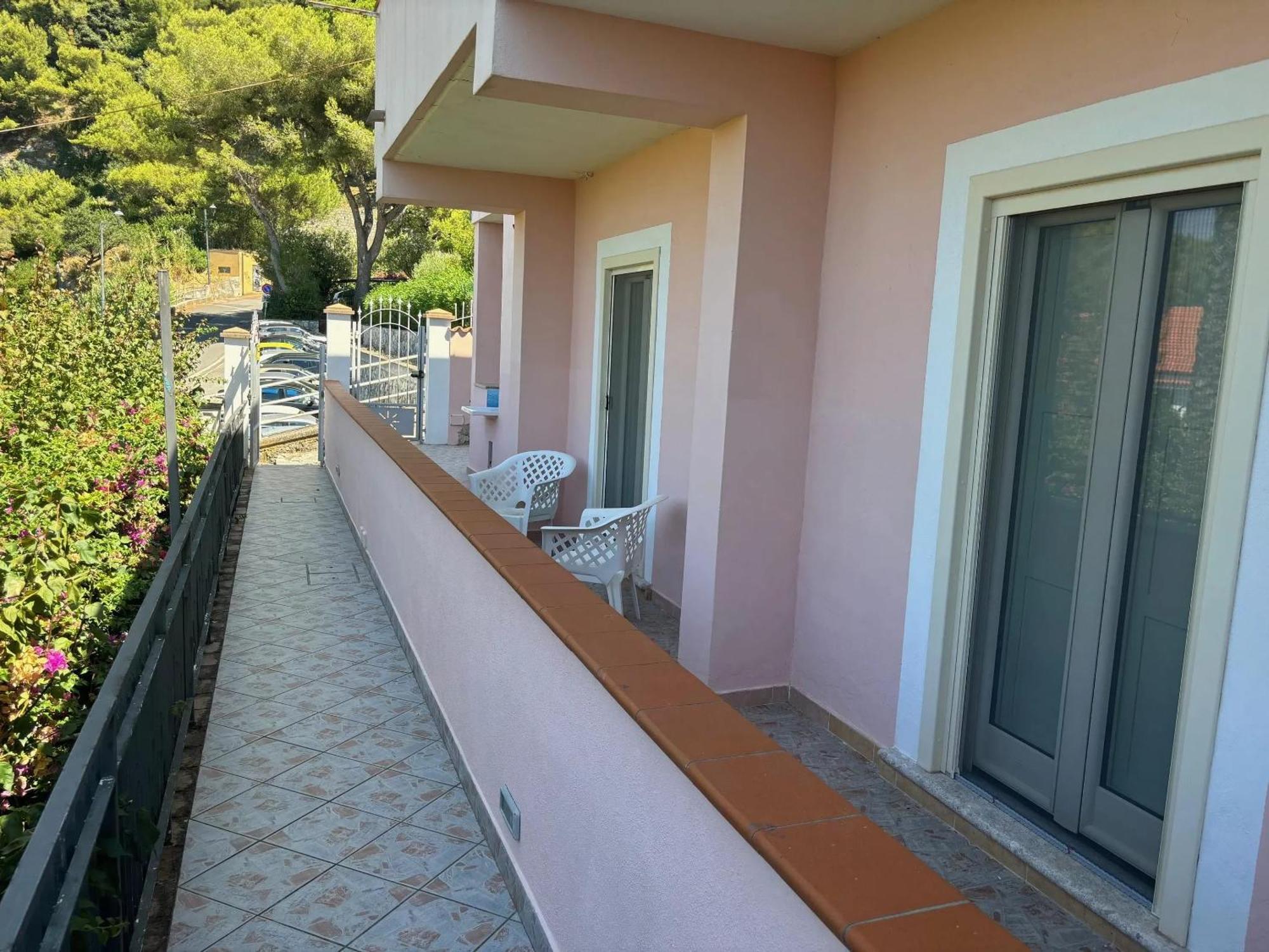 Comfortable Apartment In Maratea With Sea View 95 M² + Parking Buitenkant foto